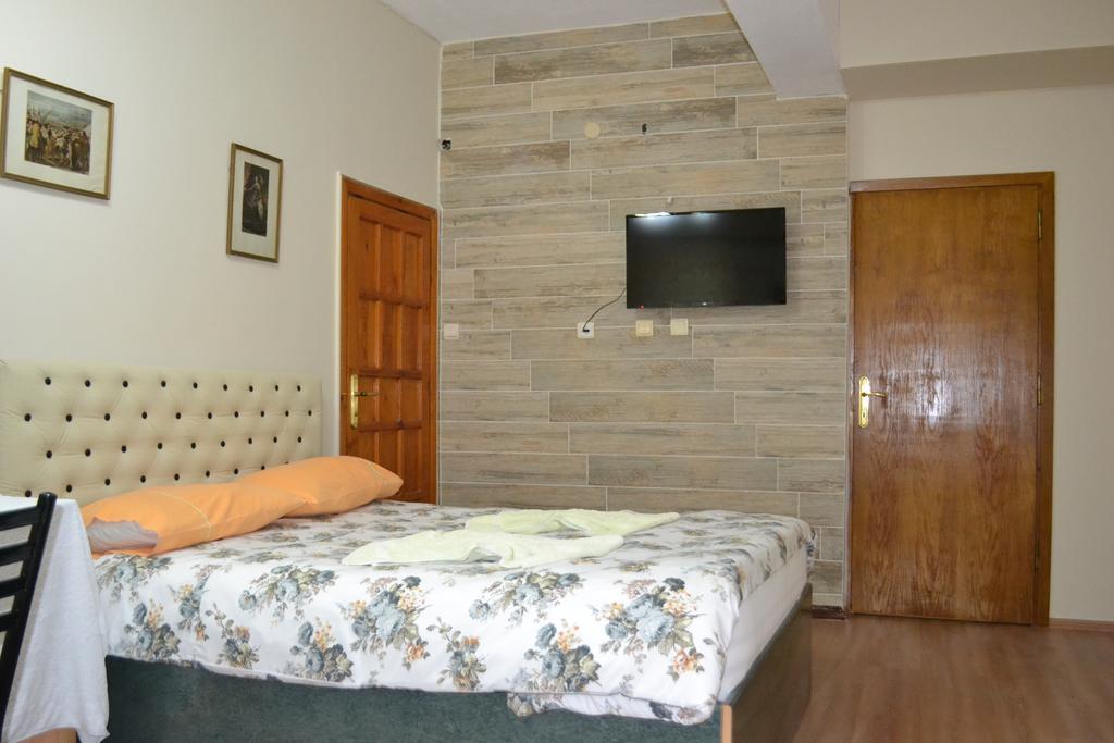 Choo Choo Pension Egirdir Exterior foto
